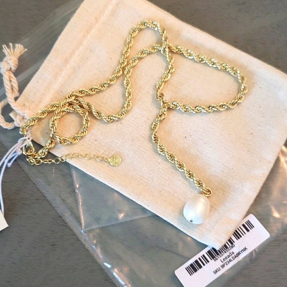 NWT Bryn Leeada Pearl Lariat Necklace Gold Tone - Picture 4 of 7